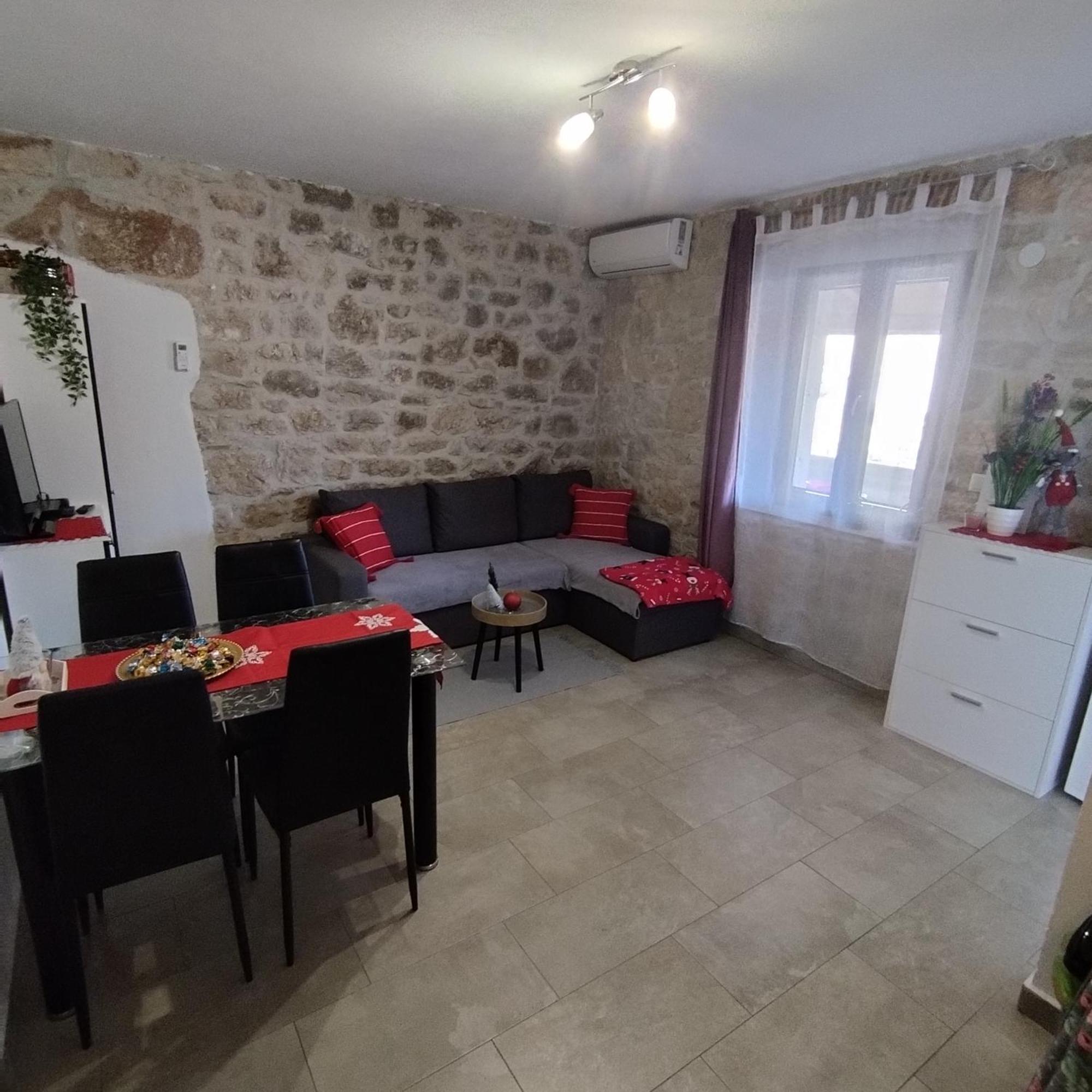 Apartmani Memic 100 M Do Plaze, Apartments Memic Only 100M From Beach Poreč Zewnętrze zdjęcie