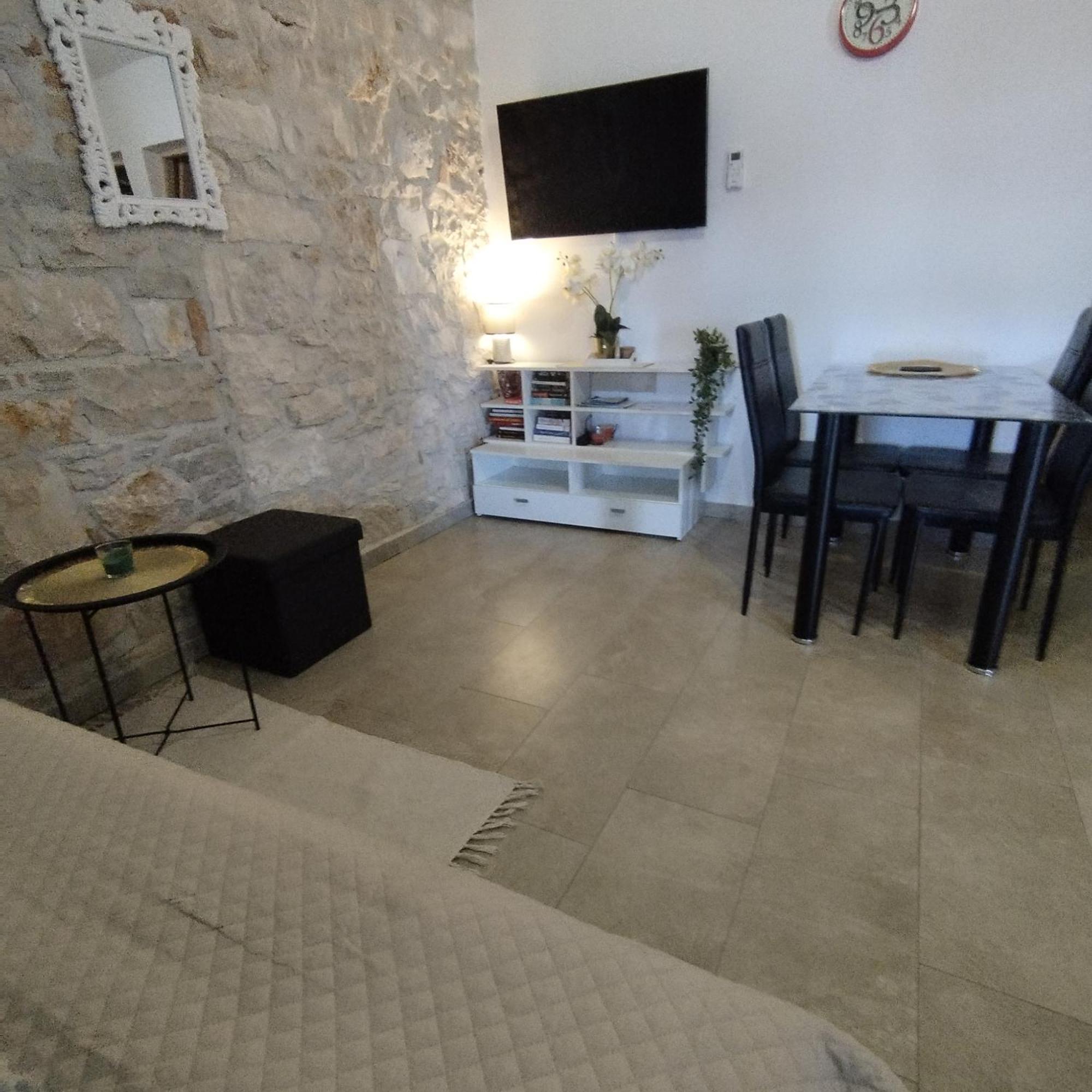Apartmani Memic 100 M Do Plaze, Apartments Memic Only 100M From Beach Poreč Zewnętrze zdjęcie